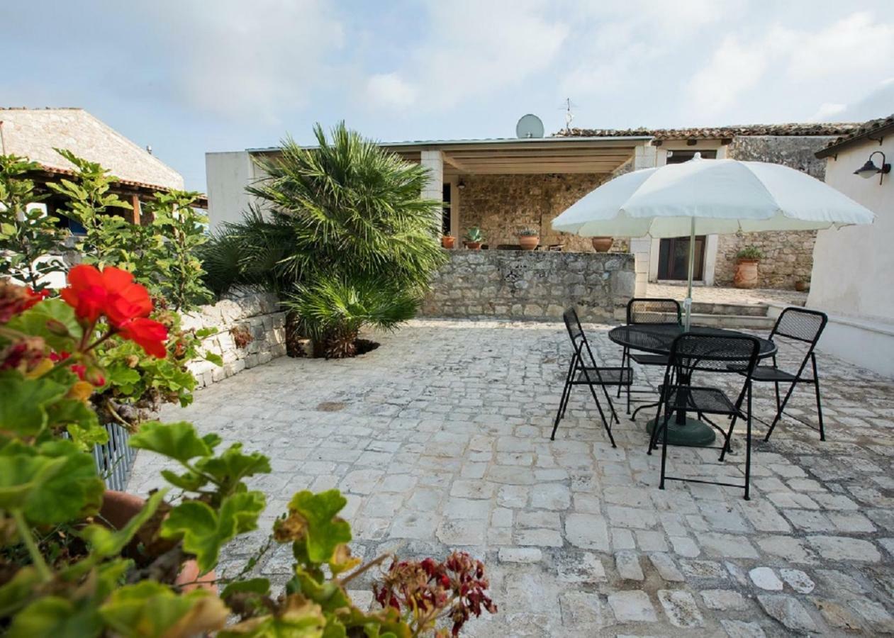Agriturismo Villa Flavia Casa Serrafiori Exterior photo